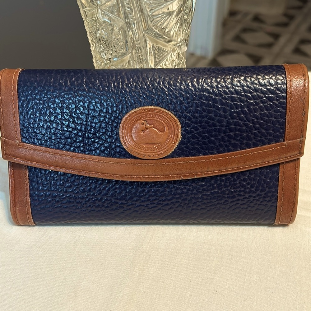 Dooney & Bourne wallet blue